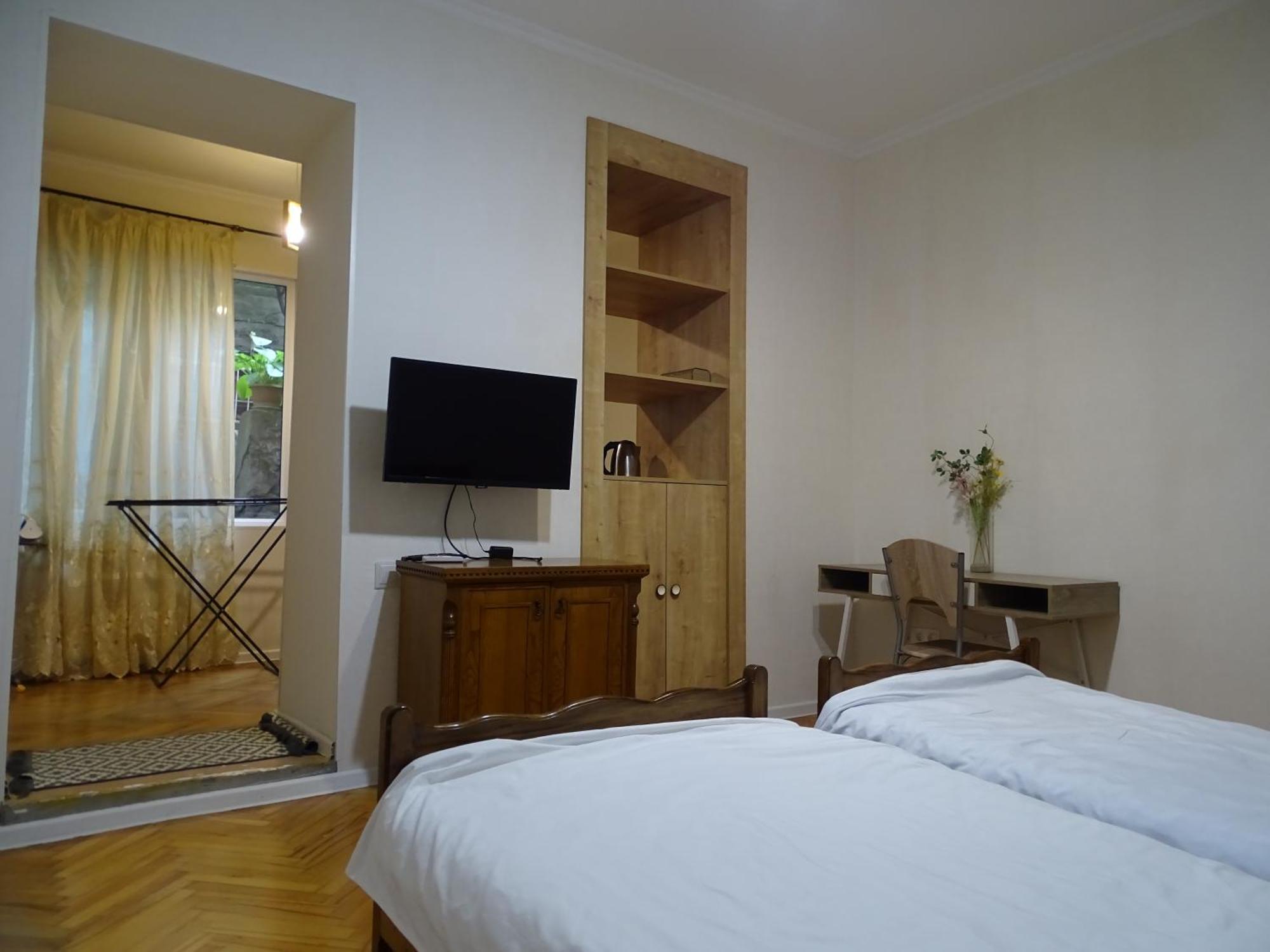 Vake Super Quiet And Comfy Apartment With A Yard Τυφλίδα Εξωτερικό φωτογραφία